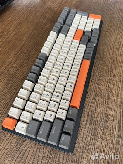 Клавиатура Ziyouland Wolf К6 + Hot-Swap мышка Х1