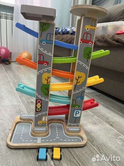 Игрушка деревянная с машинками