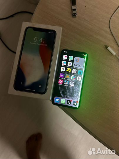 iPhone X, 64 ГБ