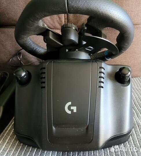 Игровой руль Logitech G923