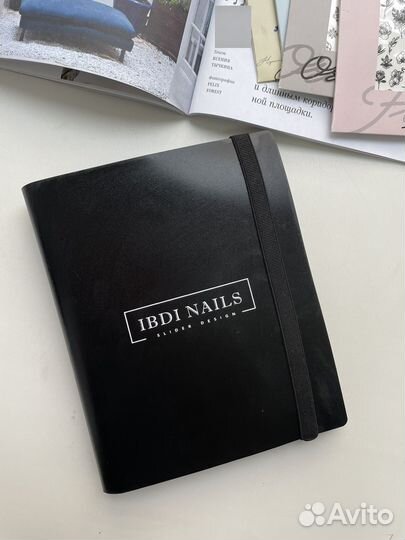 Альбом со слайдерами для маникюра
