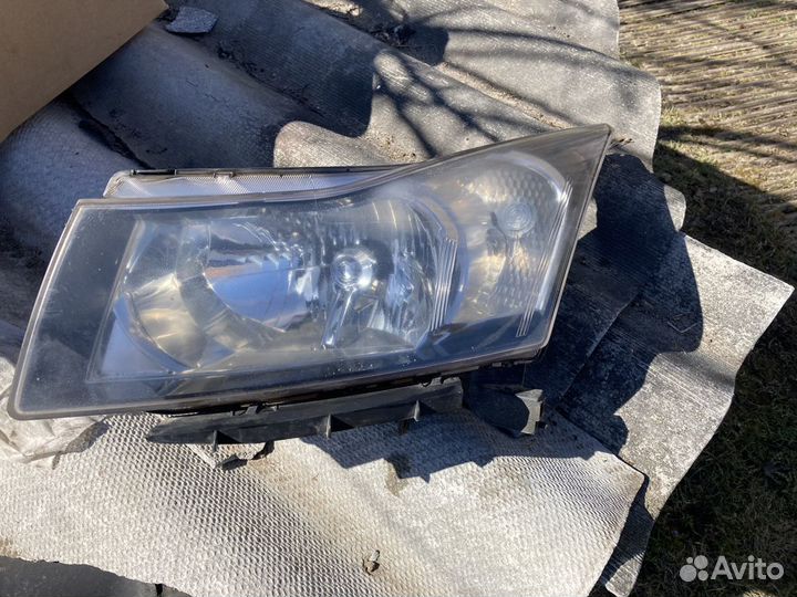 Фара левая для Chevrolet Cruze