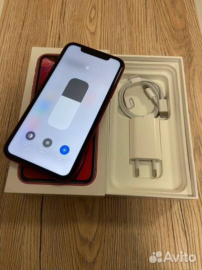 iPhone Xr, 64 ГБ