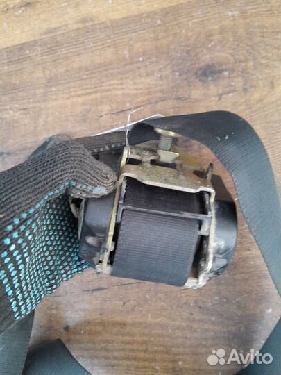 Ремень безопасности передний правый Ford Focus 1