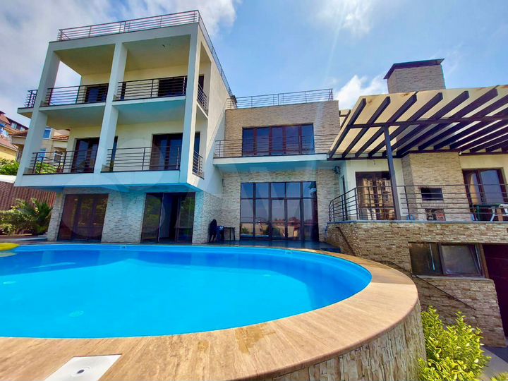 Гостиница в Адлере на Орбитовской, 550 м²