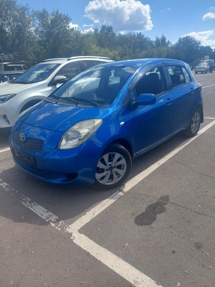 Toyota Yaris: фото из отзыва