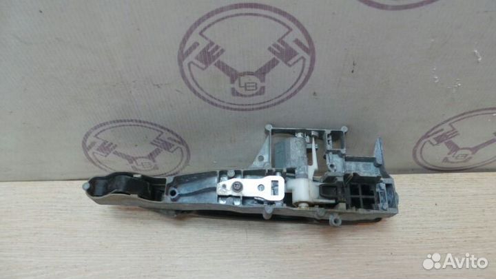 Ручка наружная передней правой двери передняя