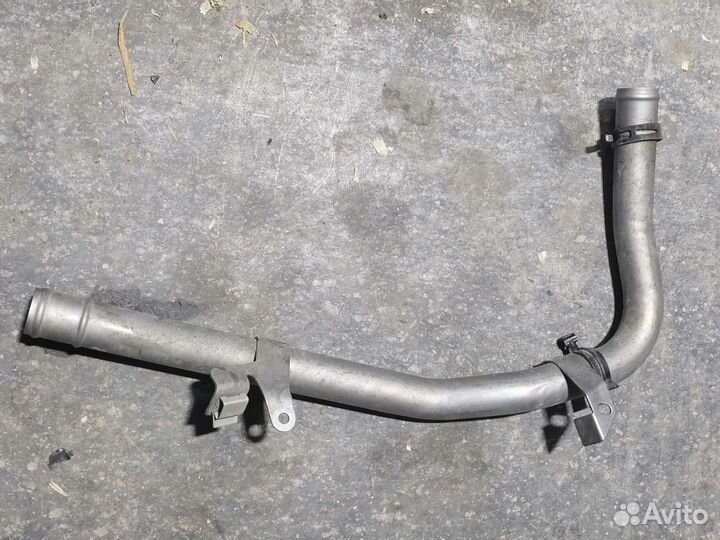 CLA C117 17г Трубка Охлаждения двс