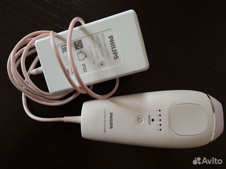 Фотоэпилятор Philips Lumea BRI863