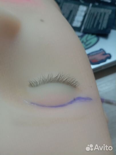 Манекен для наращивания ресниц с вшитыми ресницами