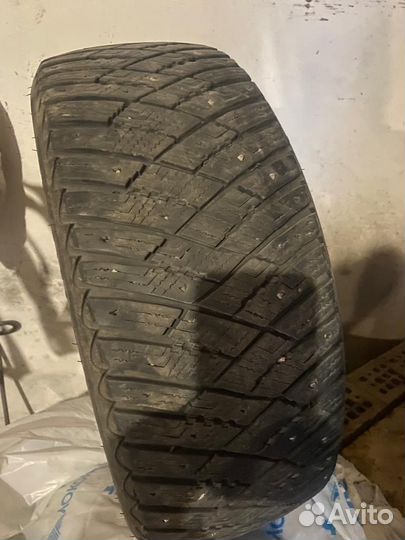 Goodyear Aquatred 215/55 R17