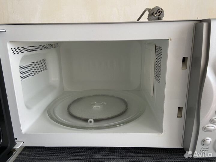 Микроволновая печь