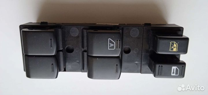 Блок управления стеклоподъемниками Nissan Teana 32
