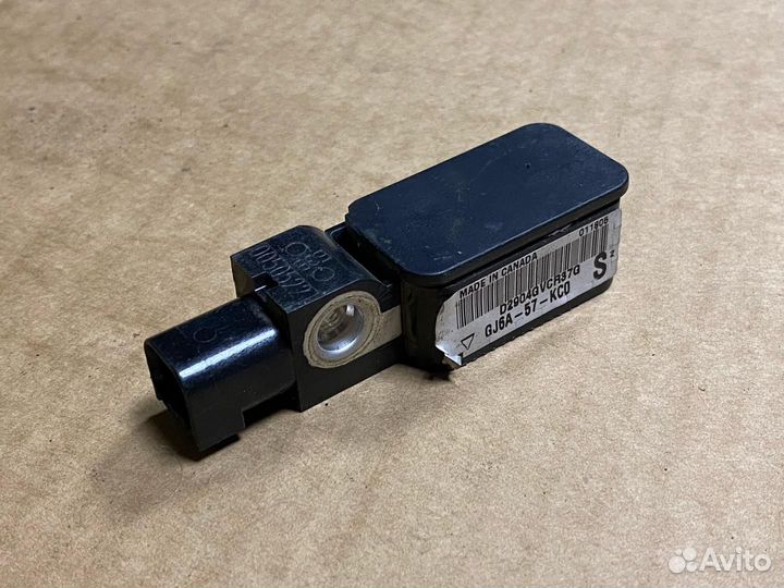 Датчик удара Mazda 6 GG 2004 GJ6A57KC0