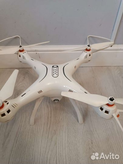 Квадрокоптер syma x8pro