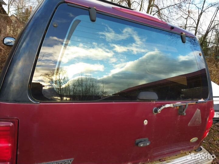 Задняя дверь со стеклом форд экспедишн