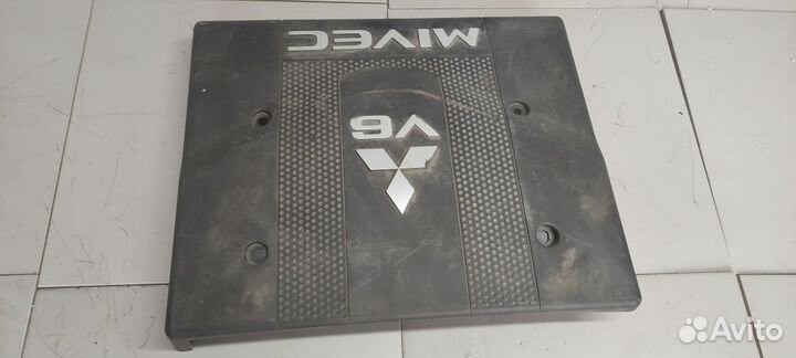 Накладка моторного отсека Mitsubishi Pajero/Montero 4