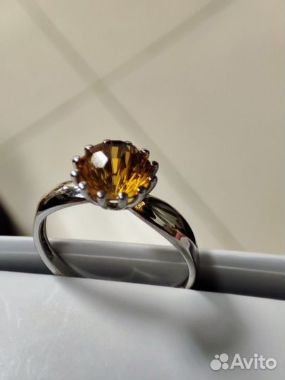 Элегантное серебр. кольцо с натуральным Цитрином