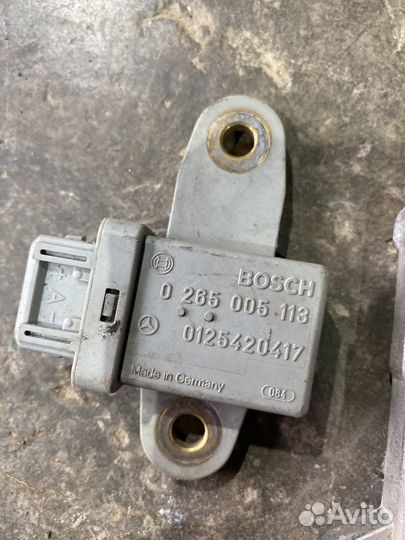 Датчик ускорения Mercedes w220