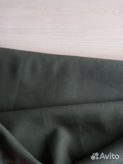 Ткань. Шерсть. Темно зелёный цвет(военная)