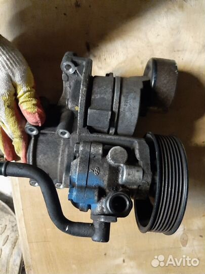 Насос гур гранд старекс 2,5 140 d4cb