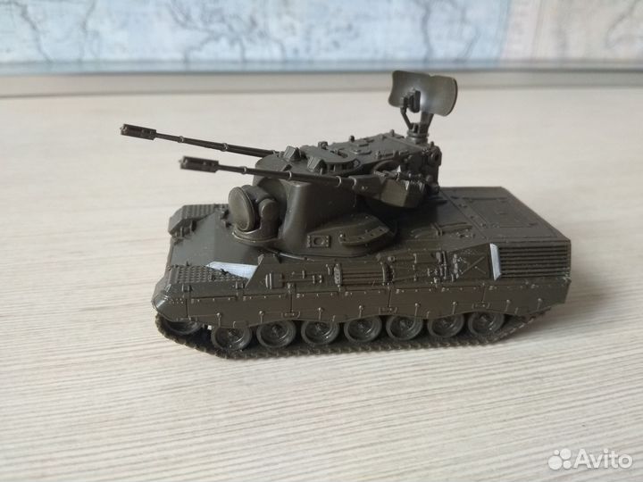 Модель танка Gepard FP1 HO 1:87 Premo/Roco 270