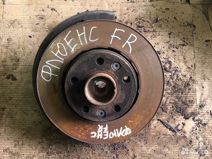 Renault fluence кулак поворотный