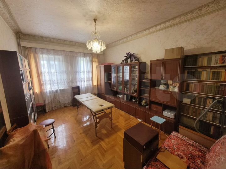 3-к. квартира, 81 м², 4/5 эт.