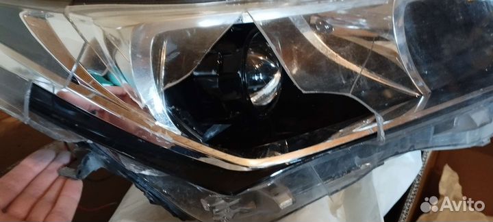 Фары toyota corolla 180