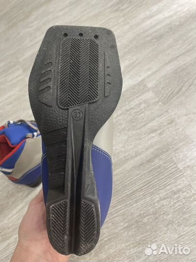 Лыжные ботинки