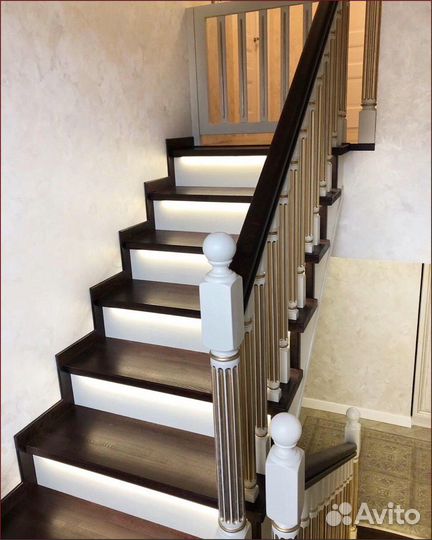 Лестница деревянная