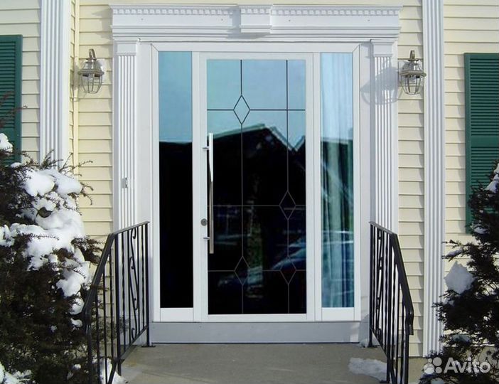 Пластиковые двери с установкой. Входная группа