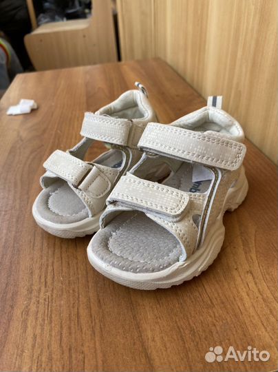 Босоножки для девочки