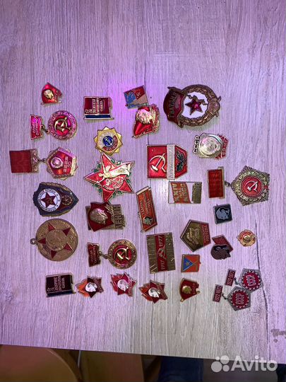 Значки и медали СССР