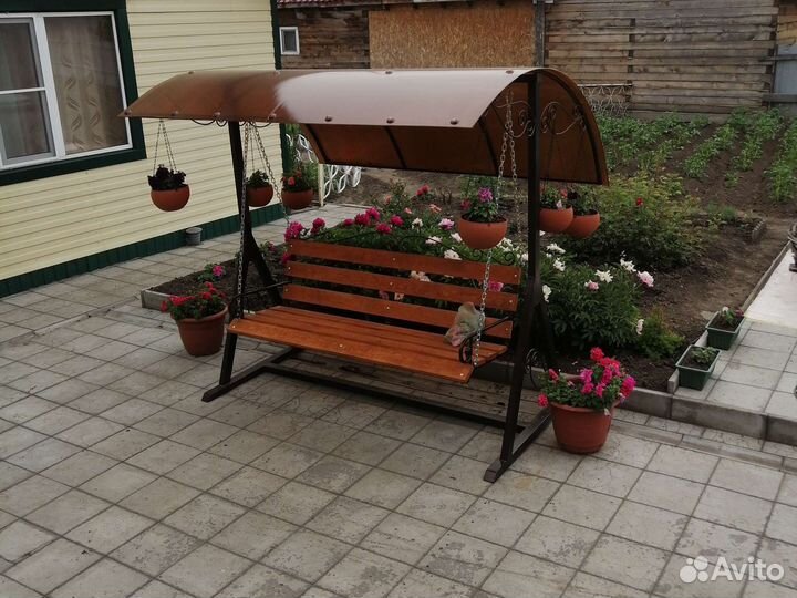 Садовые качели новые