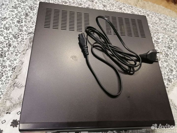 Видеомагнитофон sharp