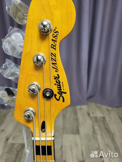 Новый Fender Squier Classic Vibe 70s Jazz Bass