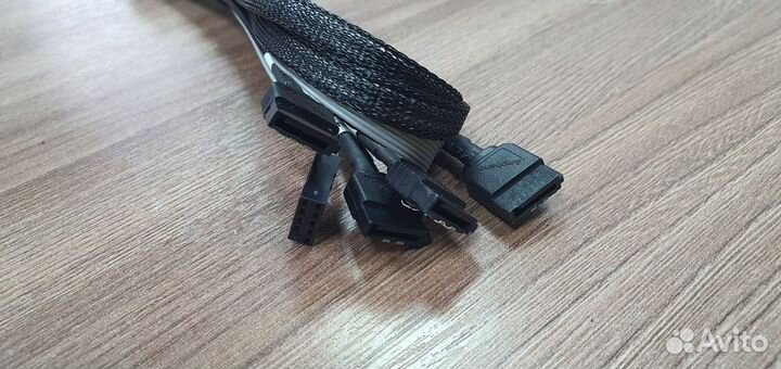 Кабель Adaptec CBL-00111-01-A-R 4 SATA