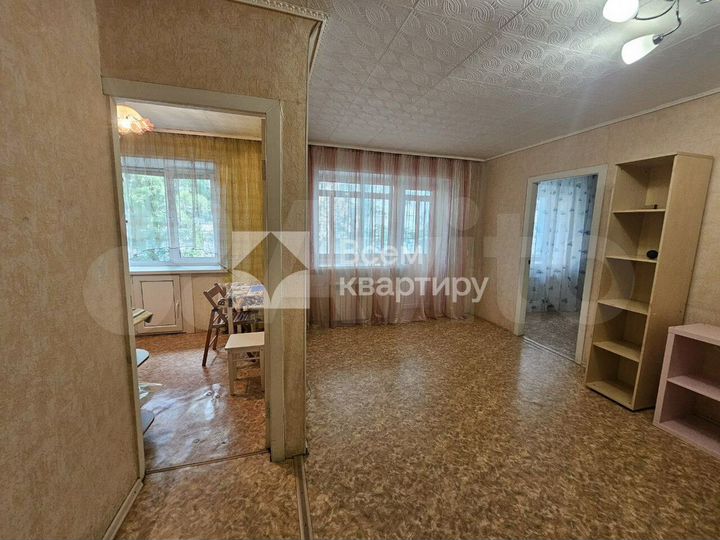 2-к. квартира, 44 м², 2/5 эт.