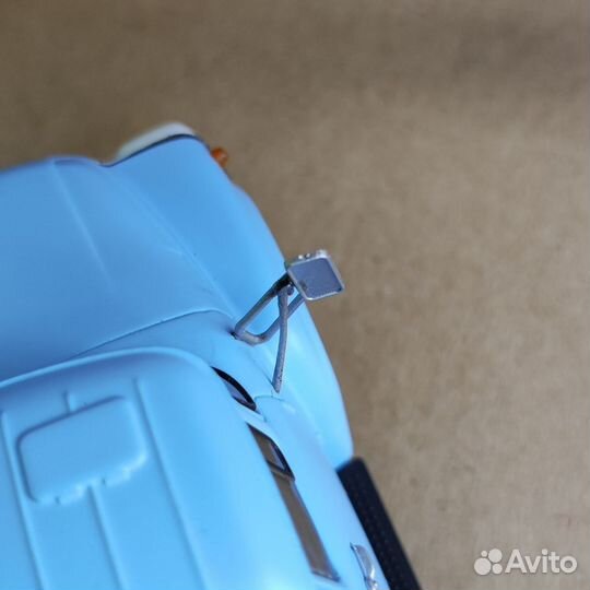 1:43 ЗИЛ-130 бортовой. Аист