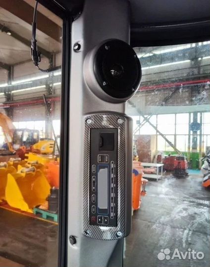 Гусеничный экскаватор Lonking CDM6025, 2024