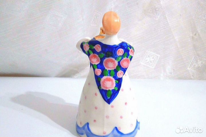 Статуэтка барышня с самоваром фарфор Дулево СССР