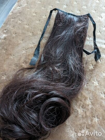 Волосы на заколках