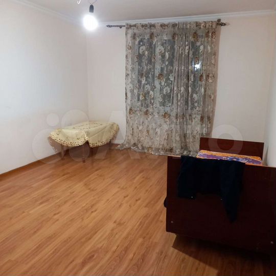 2-к. квартира, 56 м², 6/6 эт.