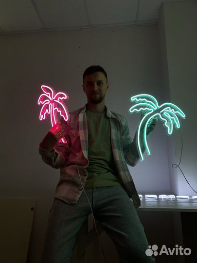 Неоновая вывеска