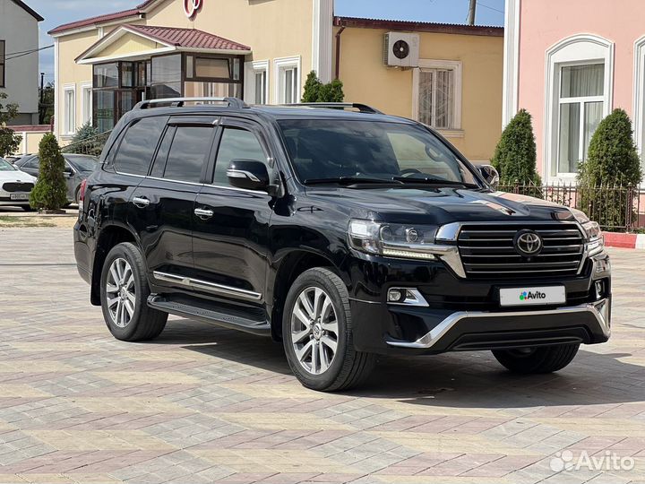 Toyota Land Cruiser 4.6 AT, 2017, 214 000 км