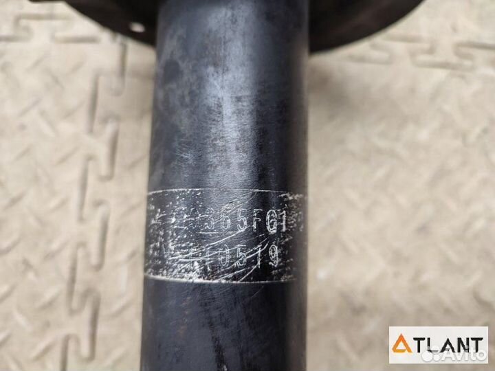 Стойка задняя правая subaru impreza