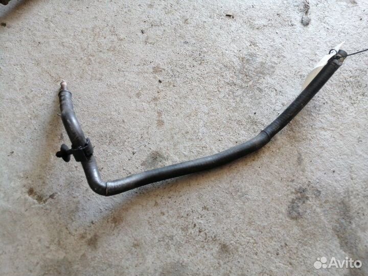 Патрубок системы охлаждения Volkswagen Passat B6