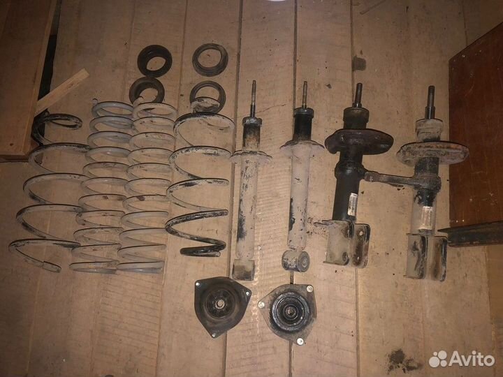 Стойки, пружины от ваз 2110