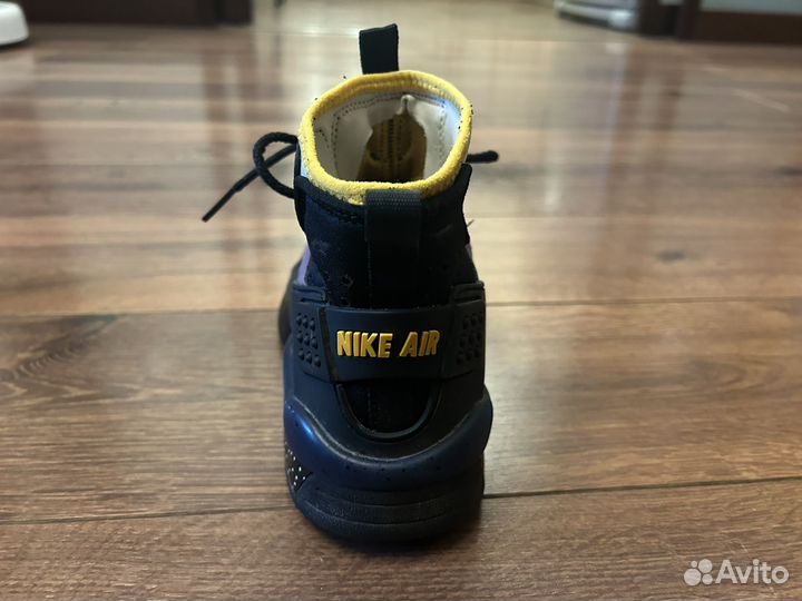 Кроссовки nike подростковые 7 размер